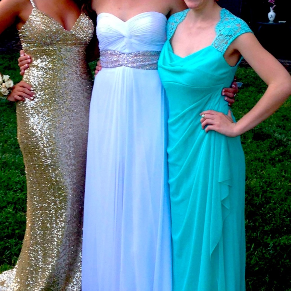 XSCAPE Keyhole Prom Dress - Picture 4 of 9